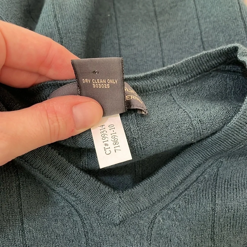 Vintage Banana Republic Extra Fine Merino Wool Teal Sweater - Size Large (?)